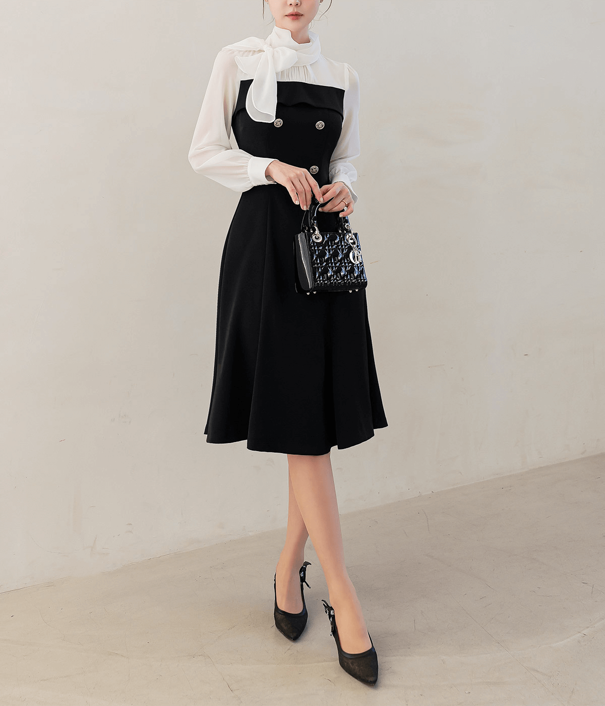 Elegant Layered Look with a Feminine Touch Chiffon Tie-Neck Flare Dress