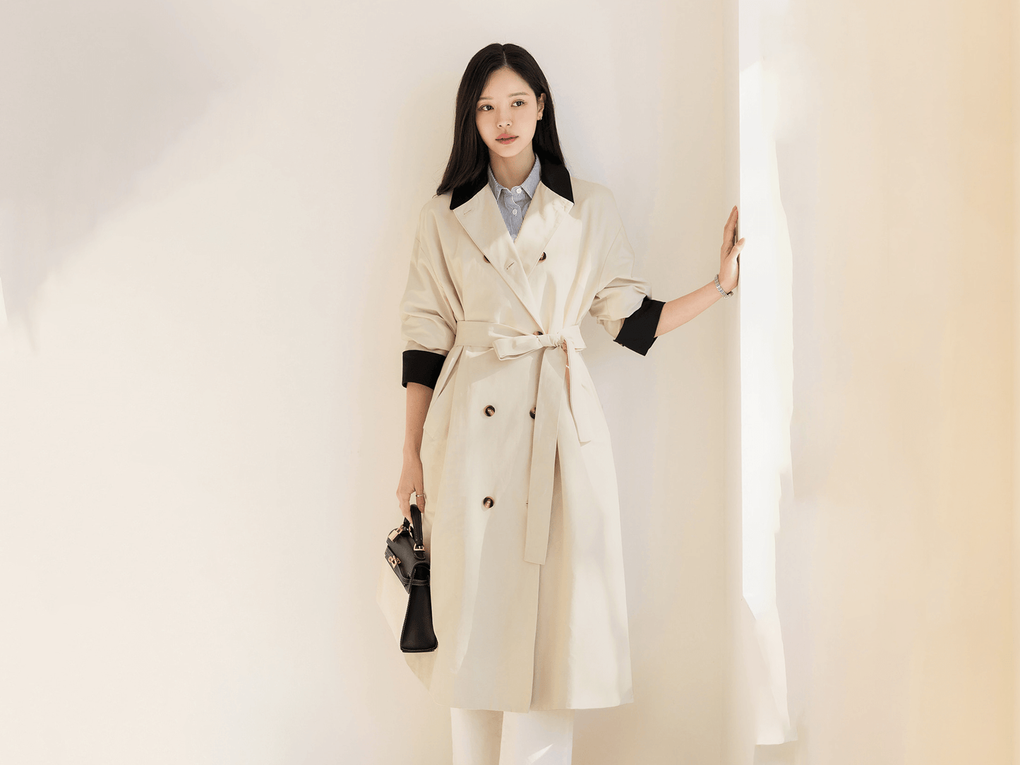 Chic Contrast Collar Double-Breasted Coat