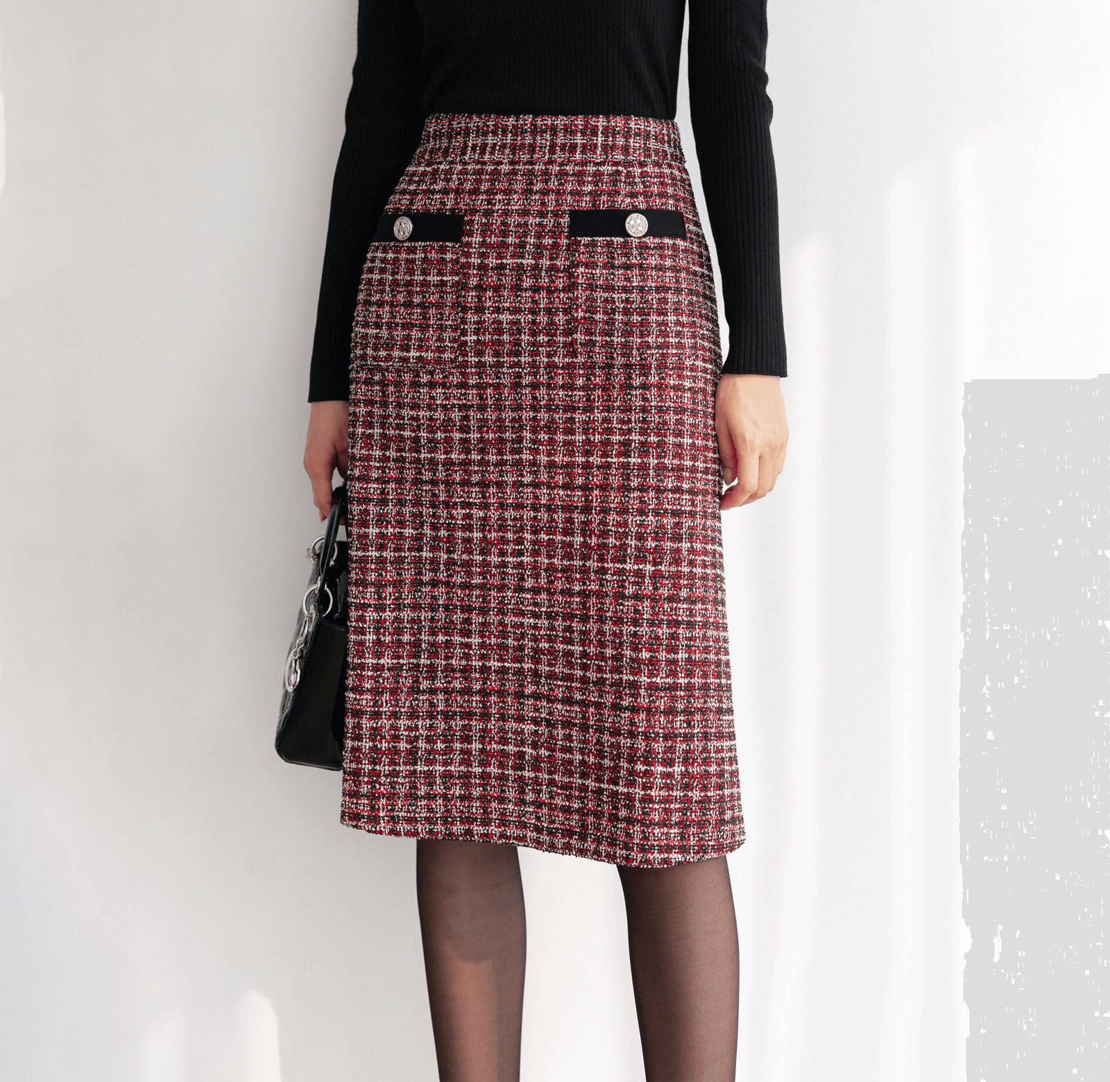 Elegant Wine Tweed Skirt for Holiday Gatherings – STUDIO731 Elegant Wine Tweed Skirt for Holiday Gatherings – STUDIO731