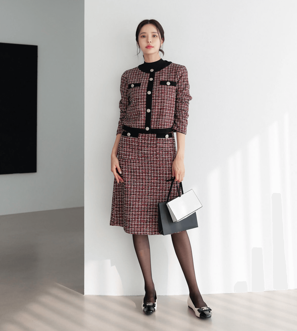 Elegant Tweed Cardigan Jacket for Sophisticated Styling