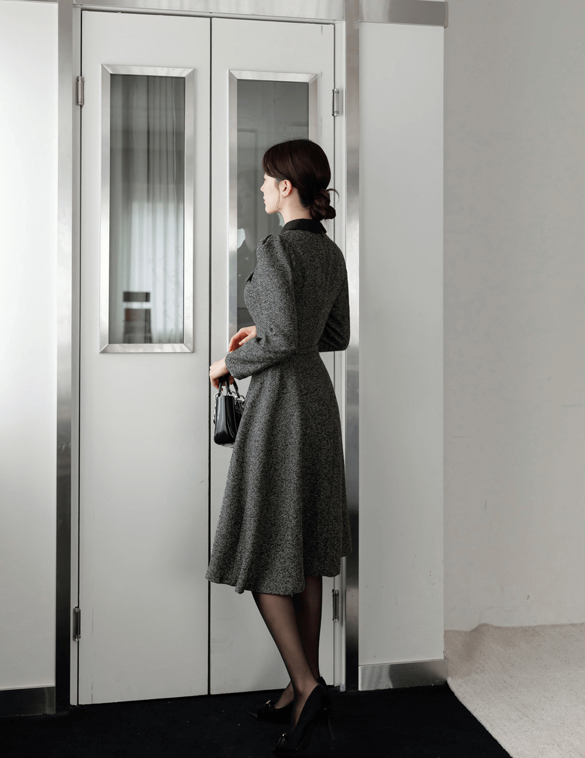 Classic Collar Elegant Tweed Dress with Belt