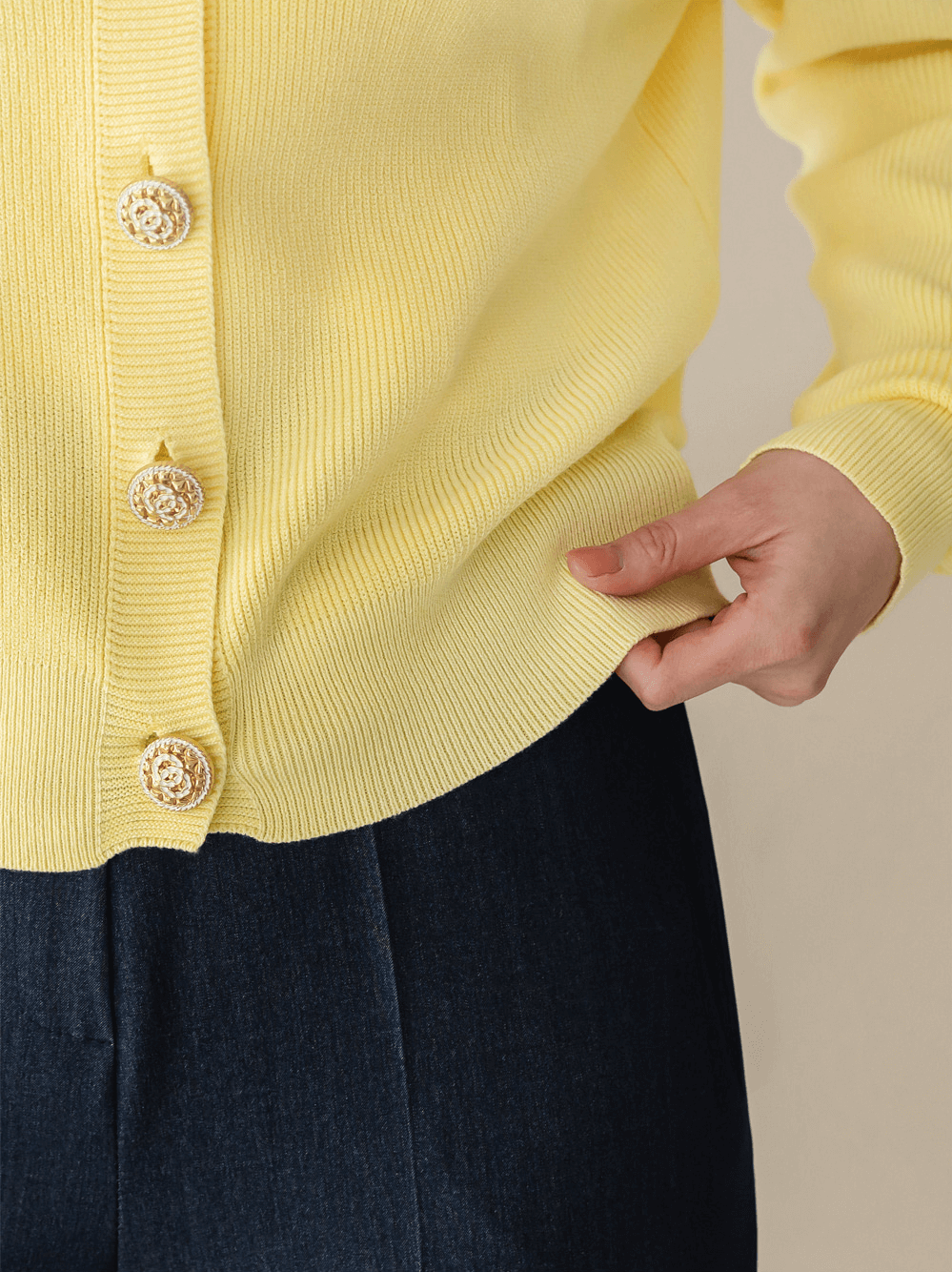 Effortlessly Chic V-Neck Knit Cardigan