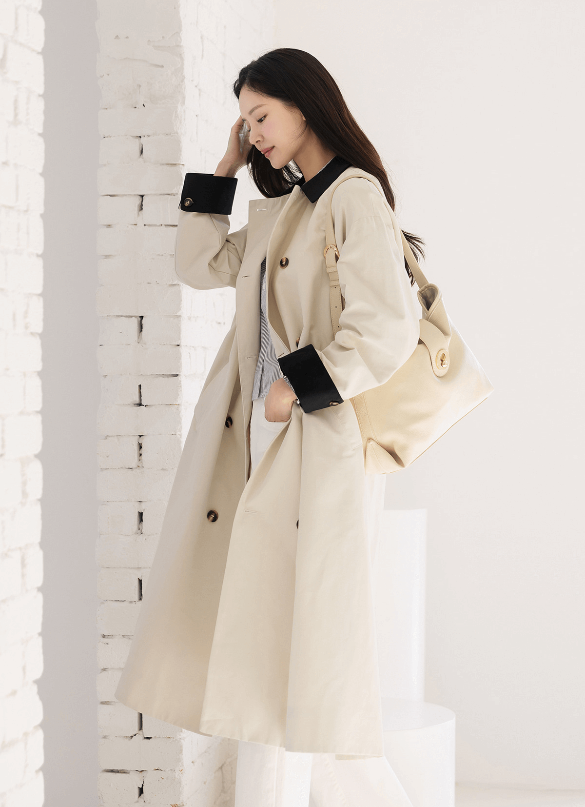 Chic Contrast Collar Double-Breasted Coat
