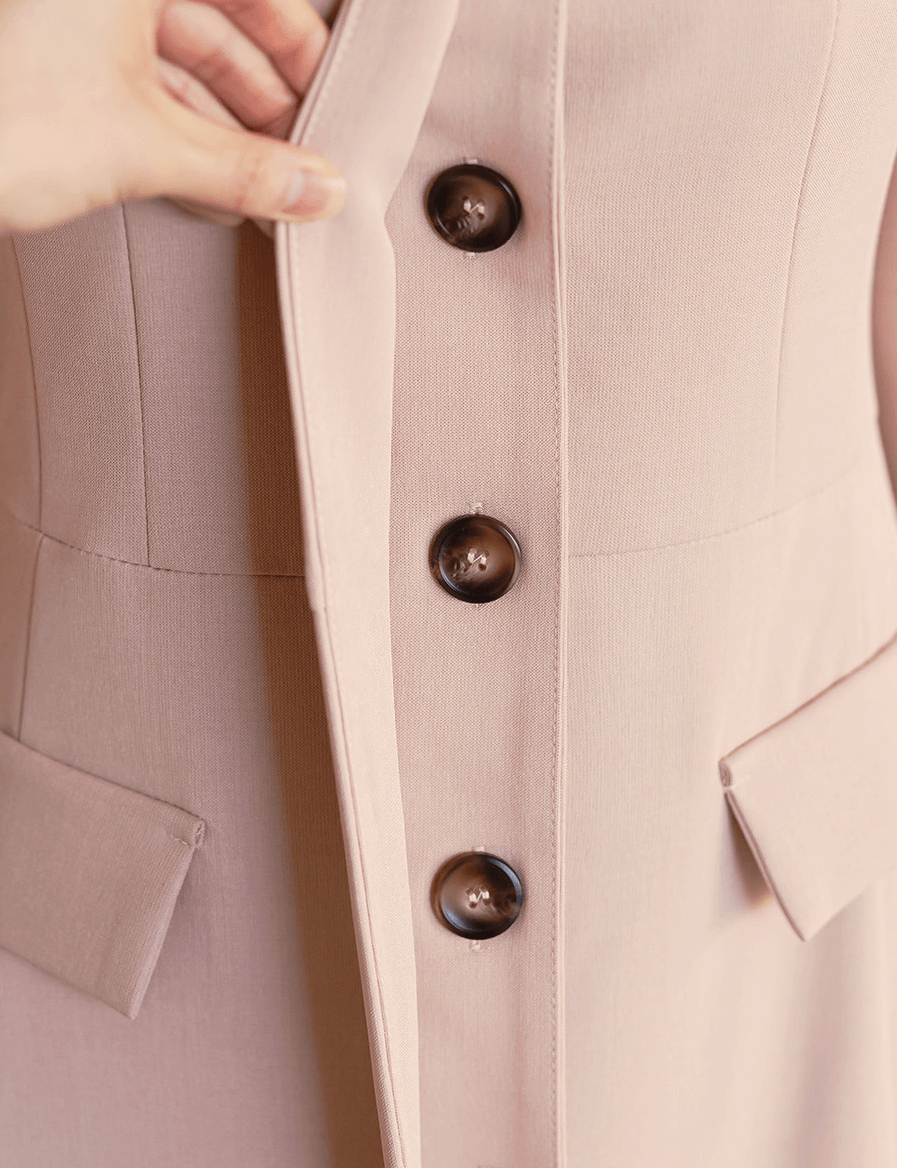 Flap-Pocket Belted Dress with Modern Sophistication