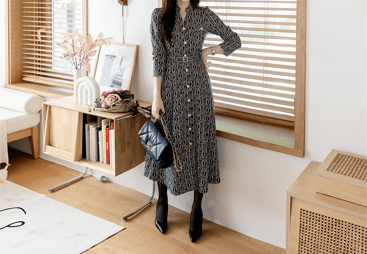 Elegant Chain Pattern Belted Flare Dress