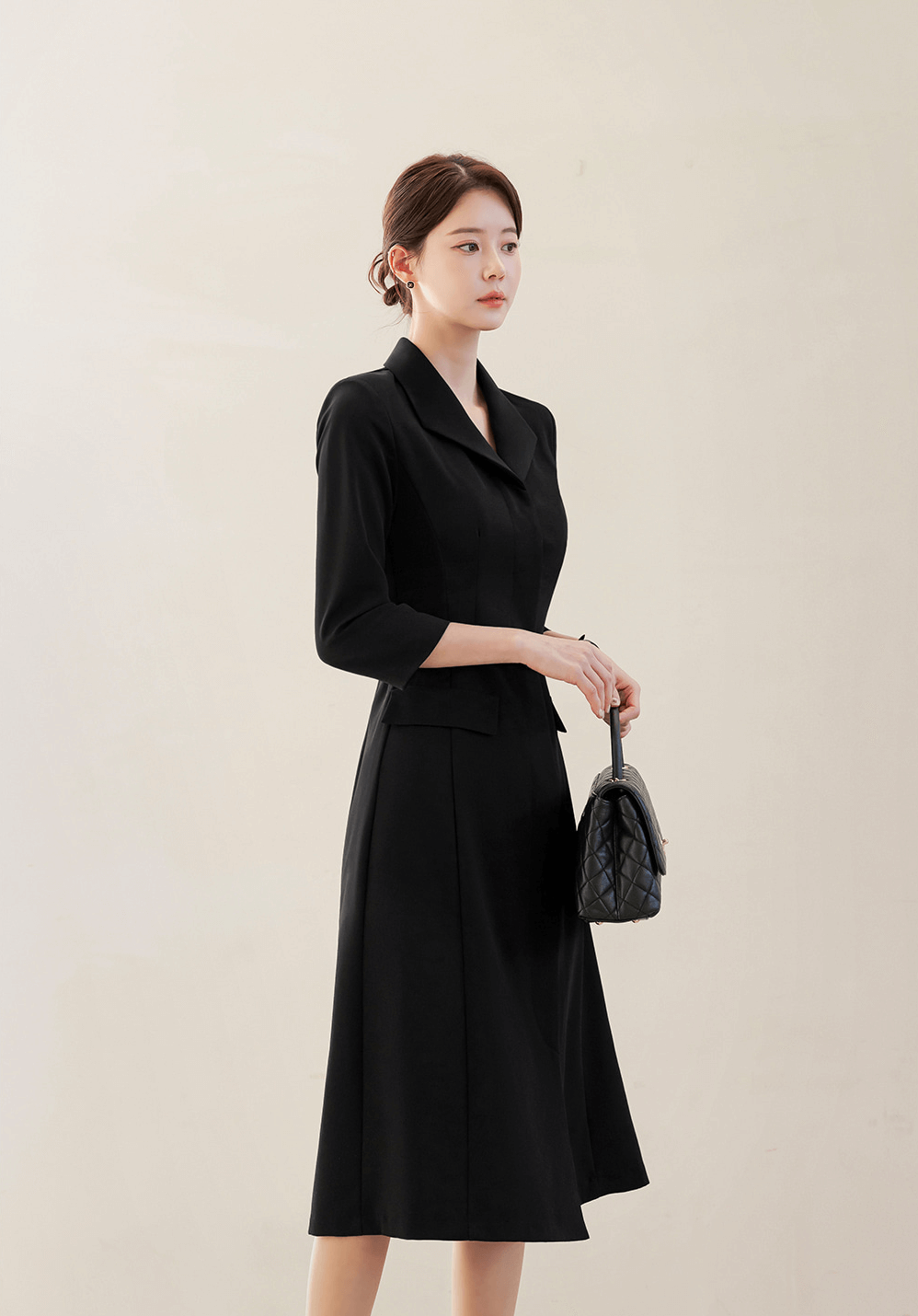 Flap-Pocket Belted Dress with Modern Sophistication