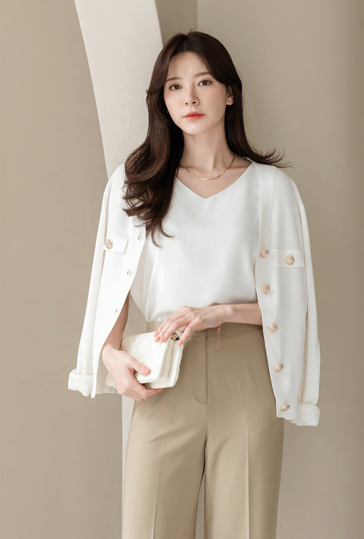 Effortlessly Chic V-Neck Knit Cardigan