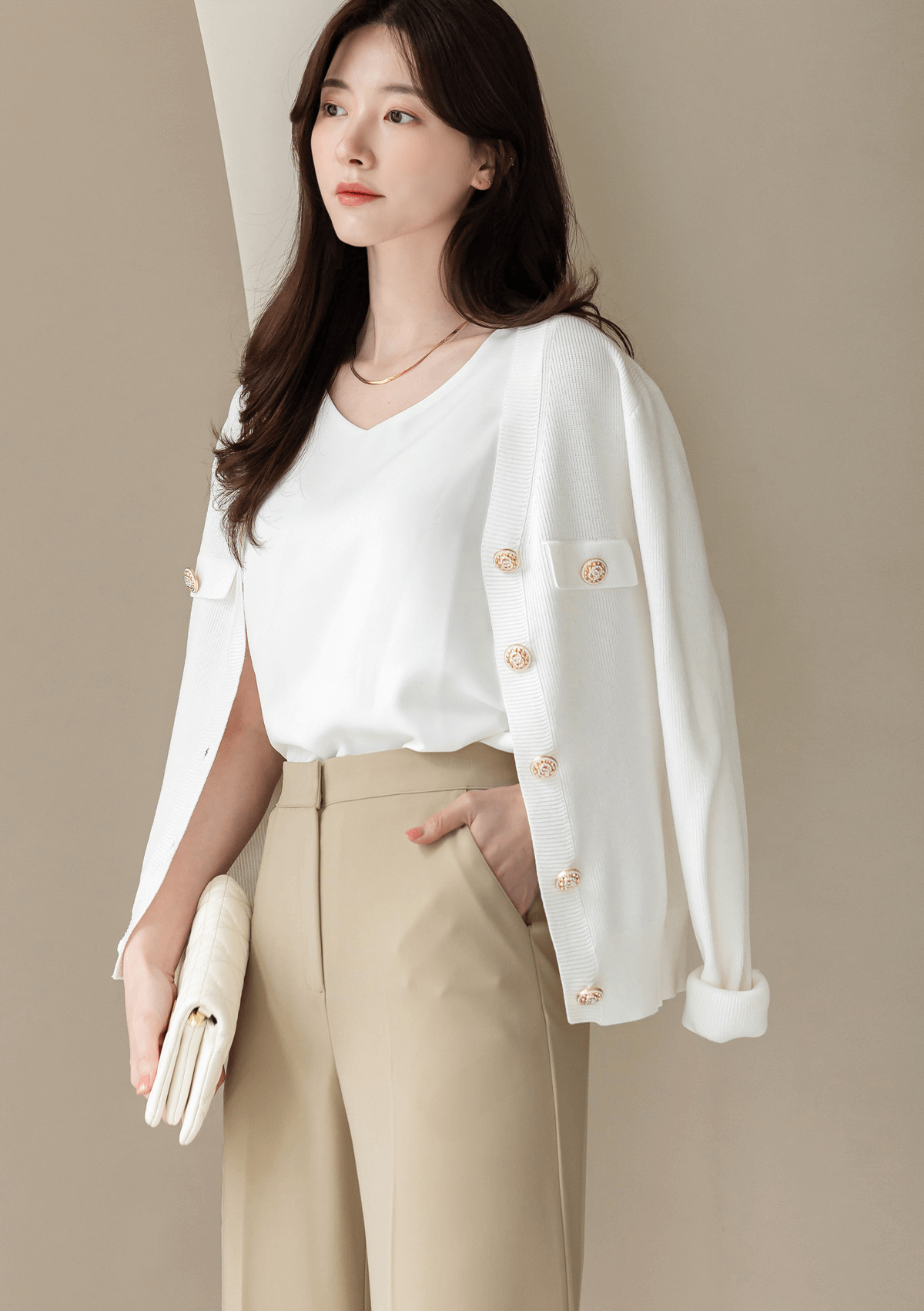 Effortlessly Chic V-Neck Knit Cardigan