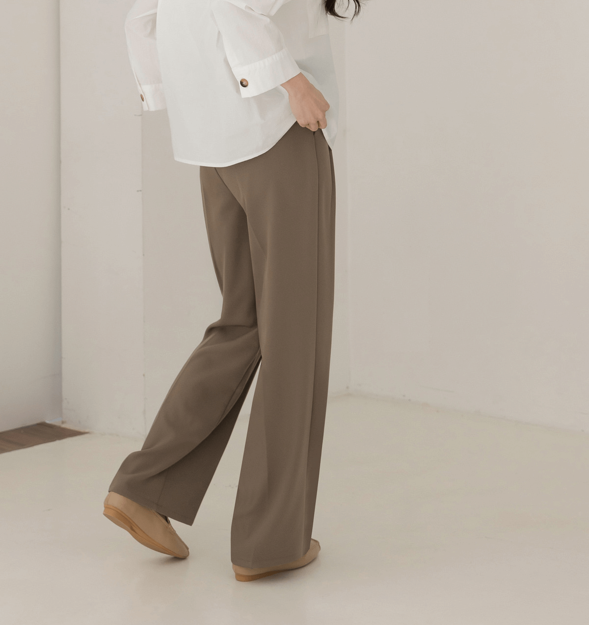 Tailored Pintuck Wide-Leg Slacks with Back Elastic