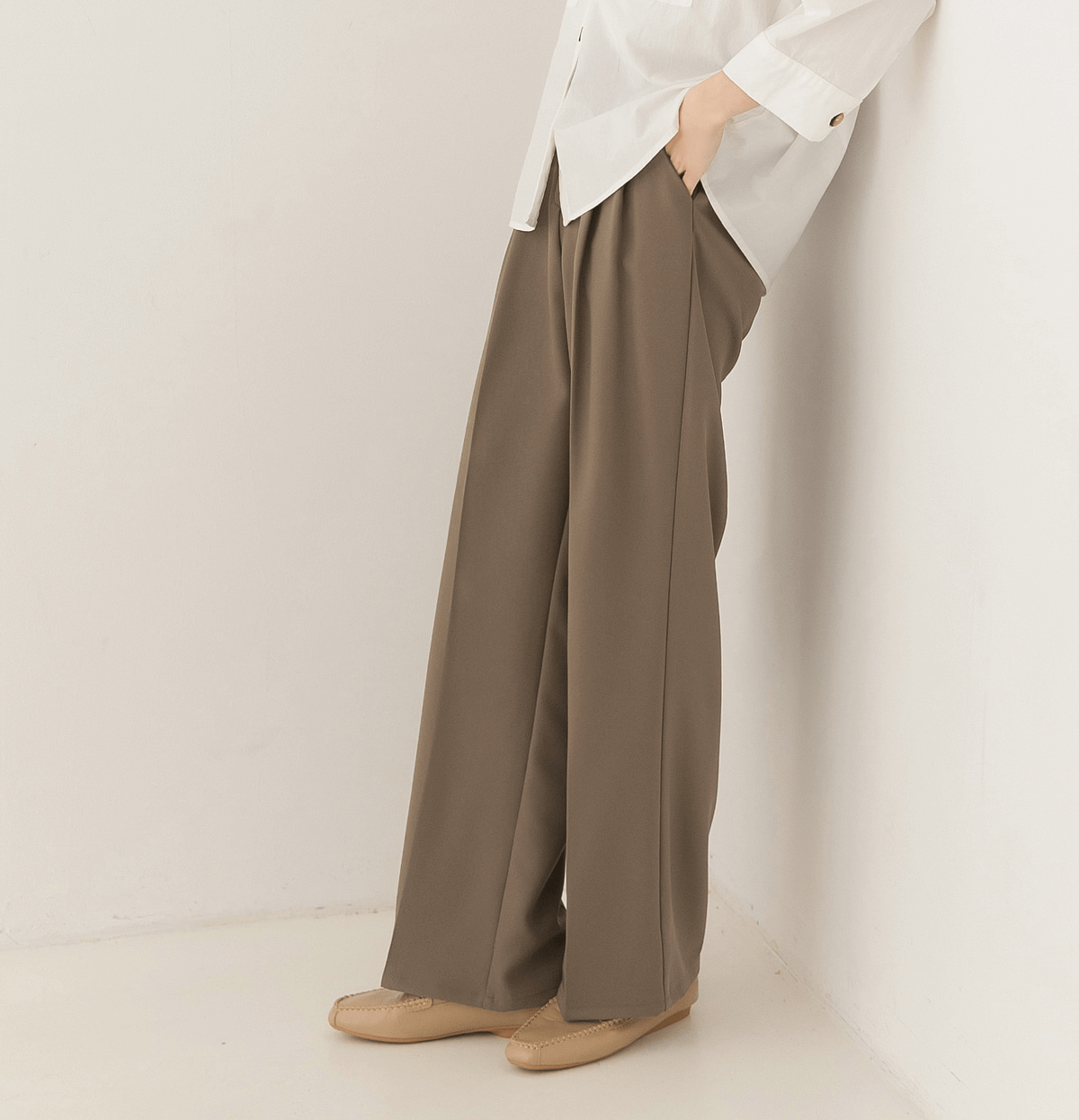 Tailored Pintuck Wide-Leg Slacks with Back Elastic