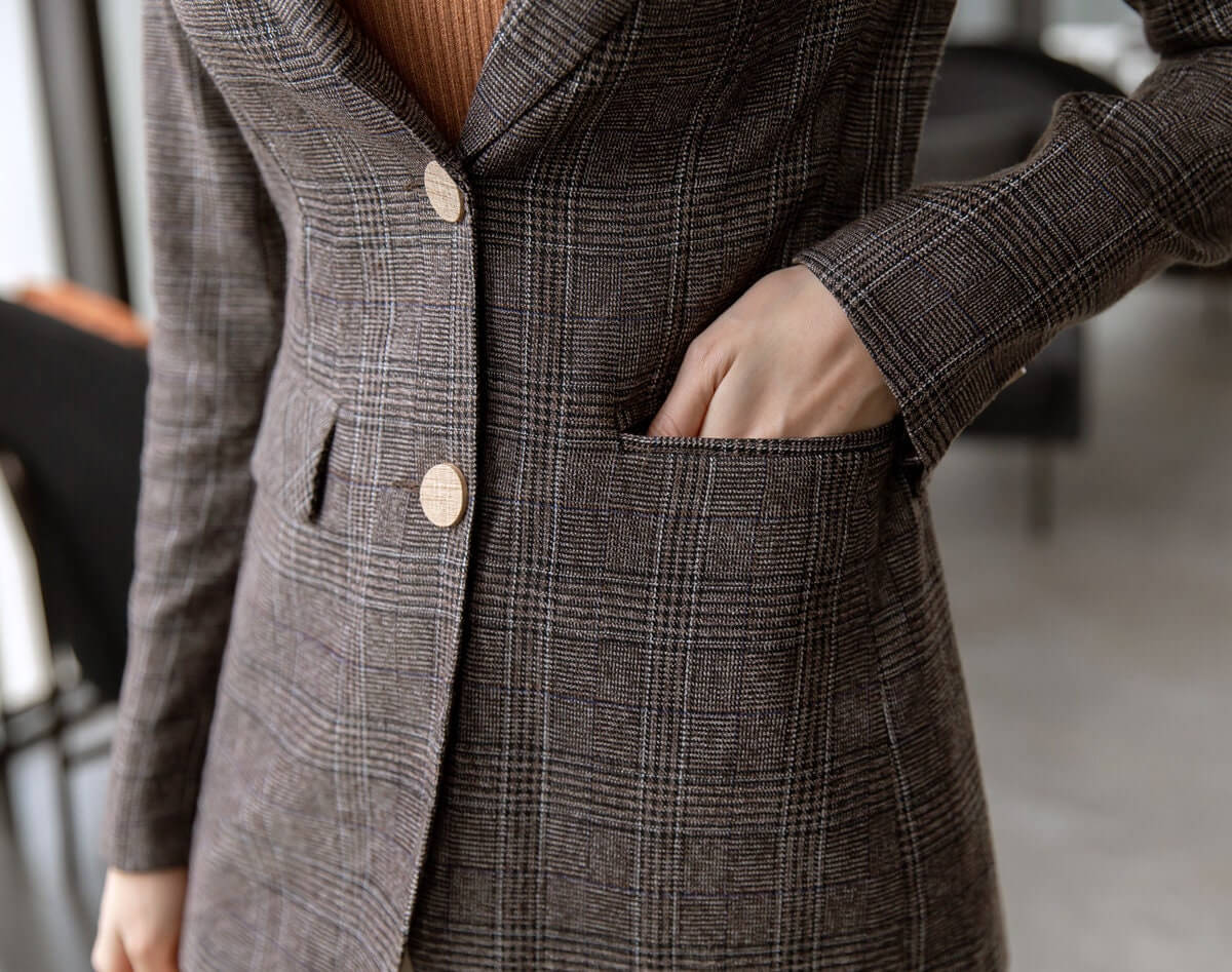 Check Pattern Women Blazer / Korean Style Tailored Jacket for Women / Gold Button Jacket