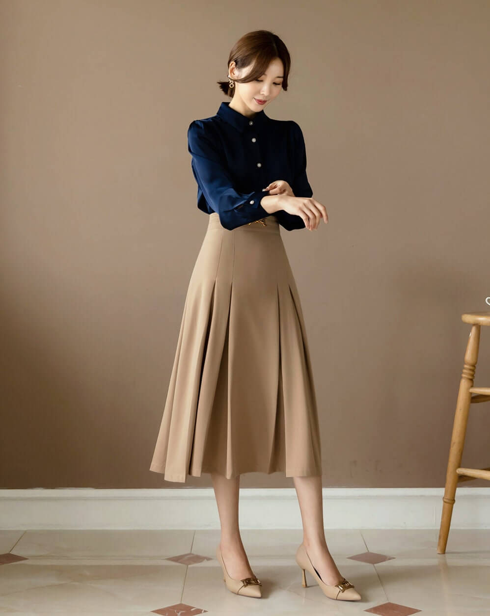Long Sleeve with Pearl Button Blouse / Korean Style Luxury Feminine Women Clothes / Stylish Office Look Top / Everyday Soft Blouse