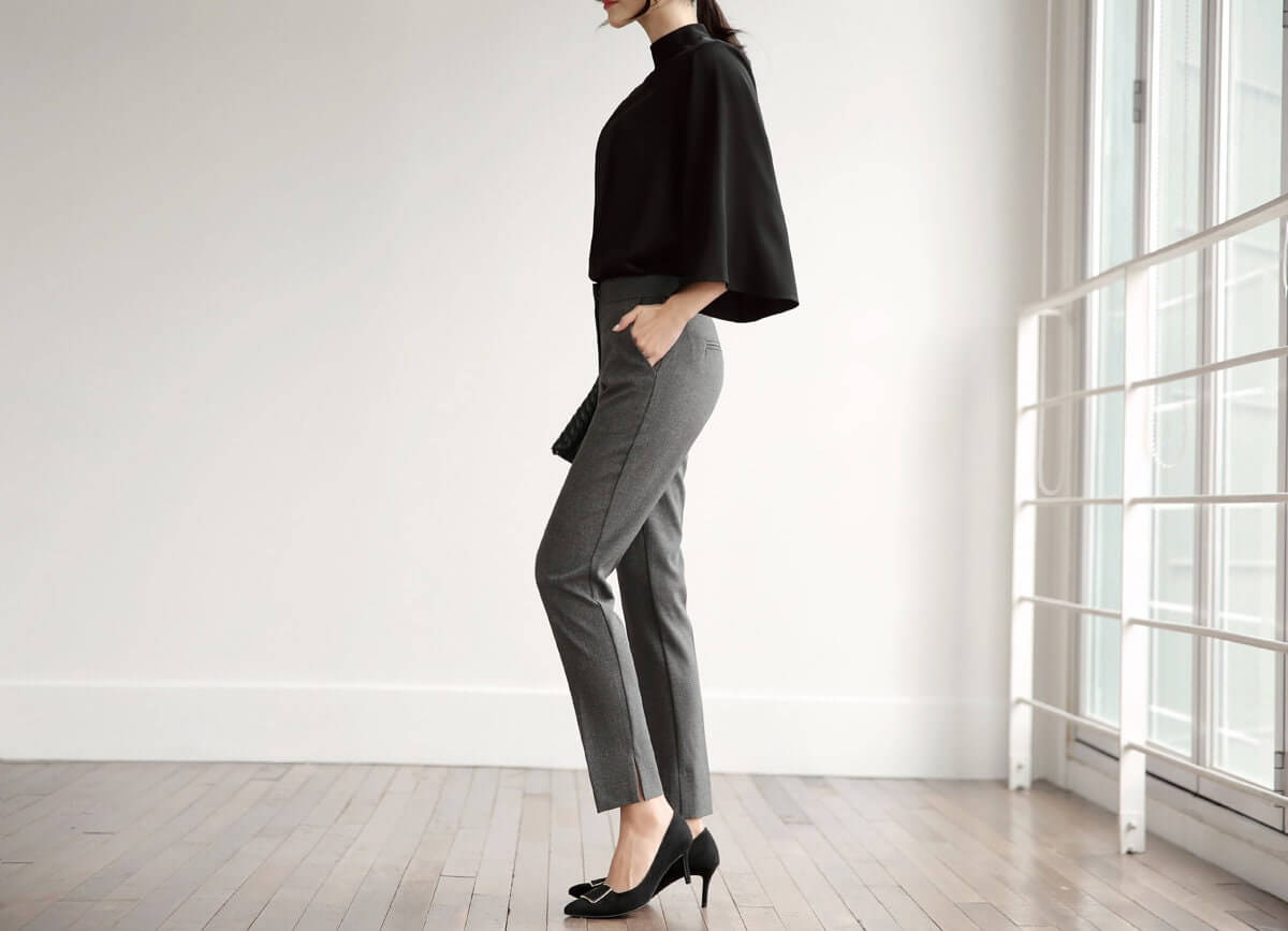 Modern Chic Cape Silhouette Blouse / Korean Style Long Wide Sleeve Office Look Top / Everyday Soft Blouse / Party Top