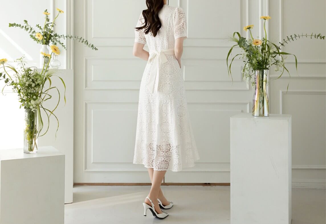 Short Sleeve Ivory Lace Dress / Vintage Style Front Button Wedding Dress / Korean Style V-neck Feminine Dress / Elegant Unique Bridal Dress