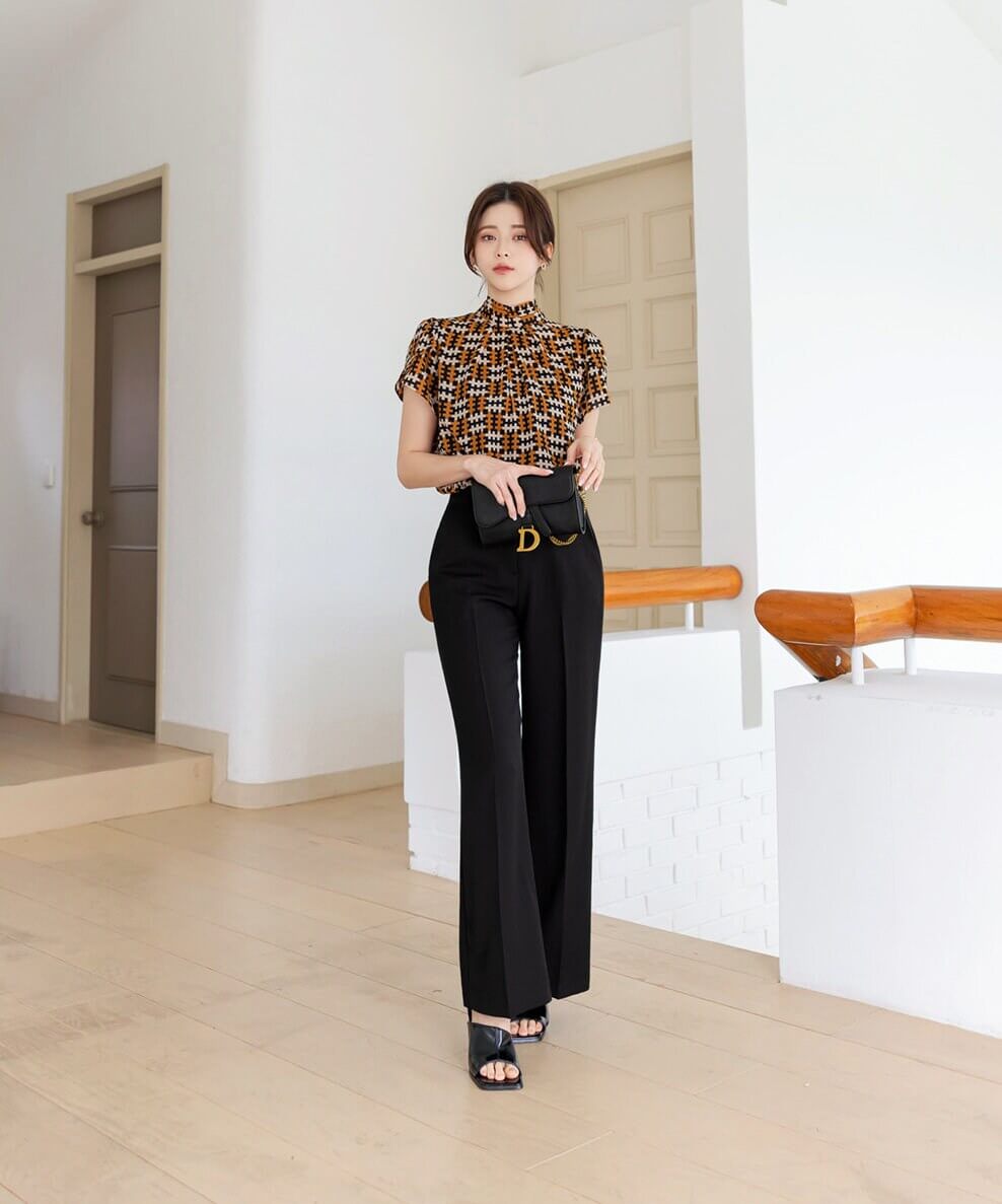 Modern Chic Pattern Short Sleeve Tie Blouse / Korean Style Tie Neck Blouse Top / Office Look Top / Everyday Soft Blouse