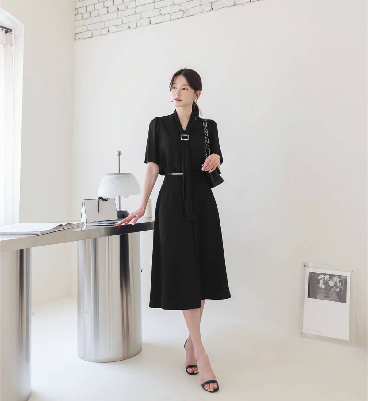 Elegant Feminin Half Sleeve Tie Neck Chiffon Blouse with Pearl Buckle / Korean Style Luxury Feminine Women Clothes / Everyday Soft Blouse