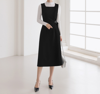 Square‑Neck Sleeveless A-Line Dress with Eyelet Buckle and Belted Waist