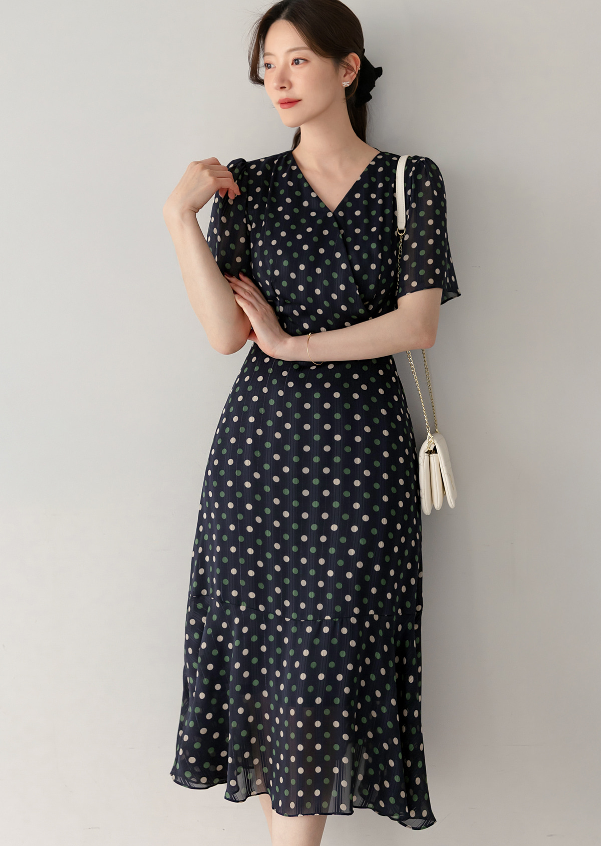 Romantic Polka Dot Flare Dress with a Graceful Feminine Silhouette
