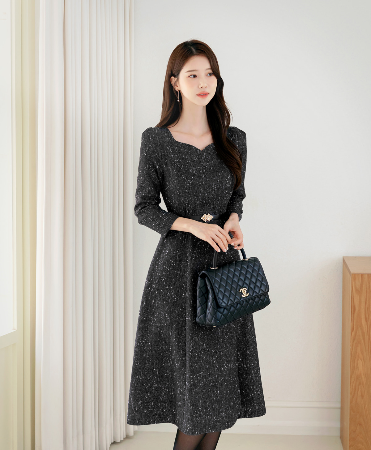 Elegant Heartneck Belted Flare Tweed Dress