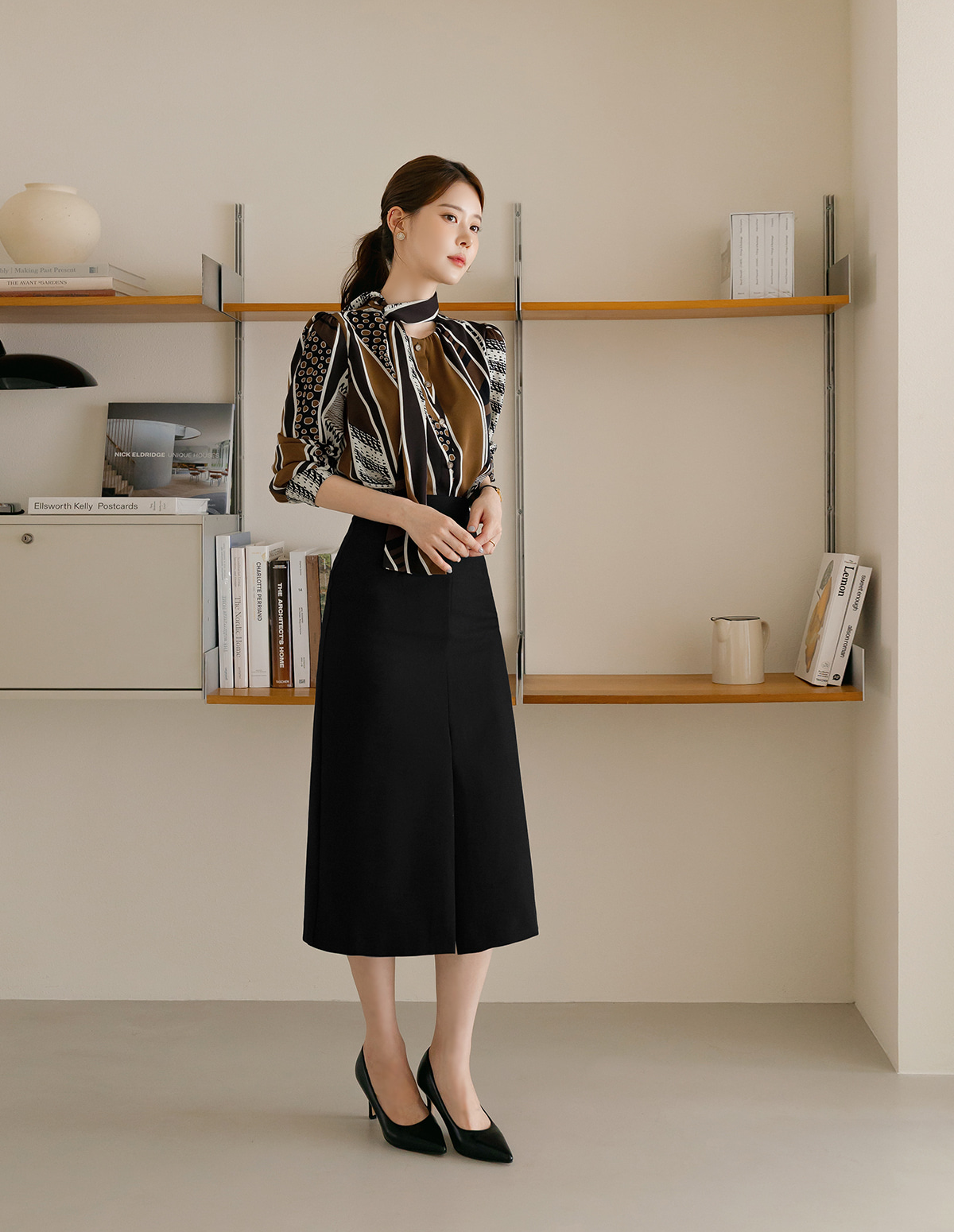 Refined Tie-Neck Blouse with an Artistic Print