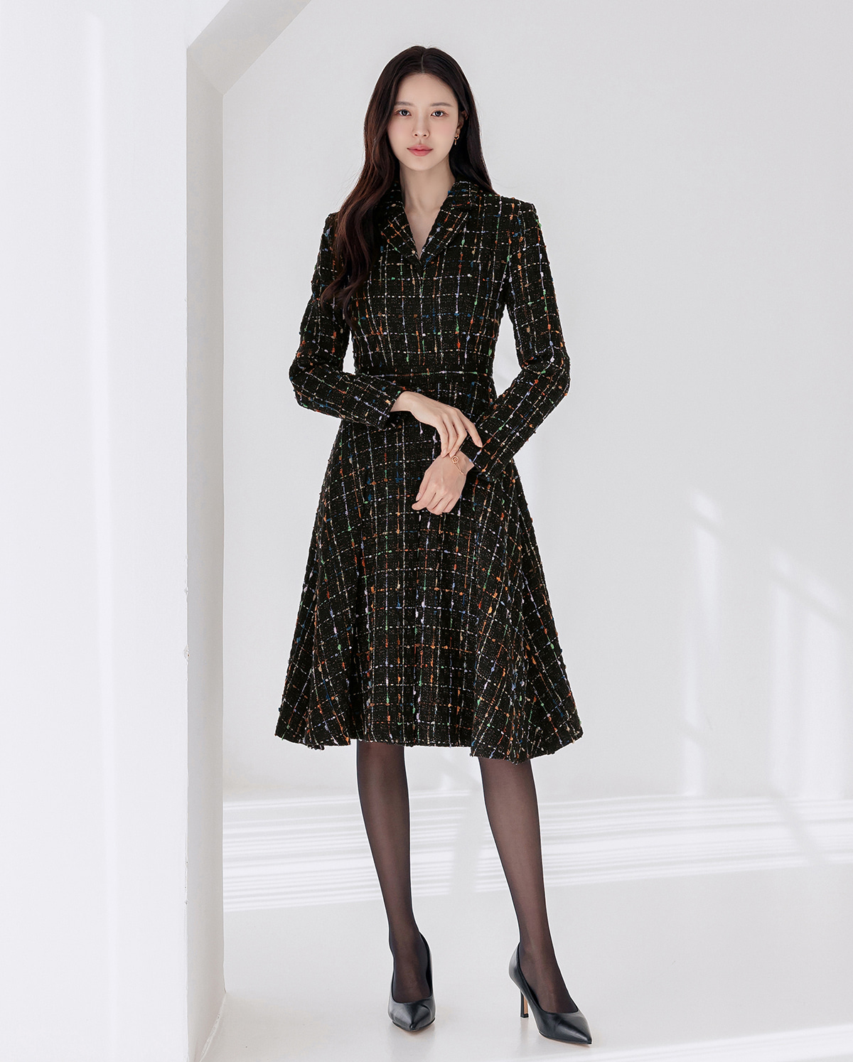 Elegant Tweed Flare Dress with Belted Waist and Gold‑Thread Detail