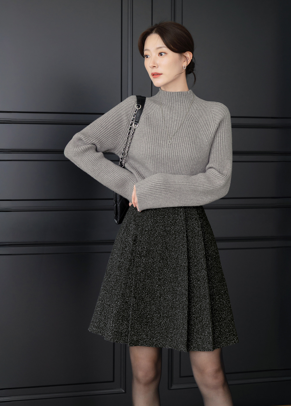 Soft Ribbed Longline Knit Top with Cozy Half‑Neck Fit