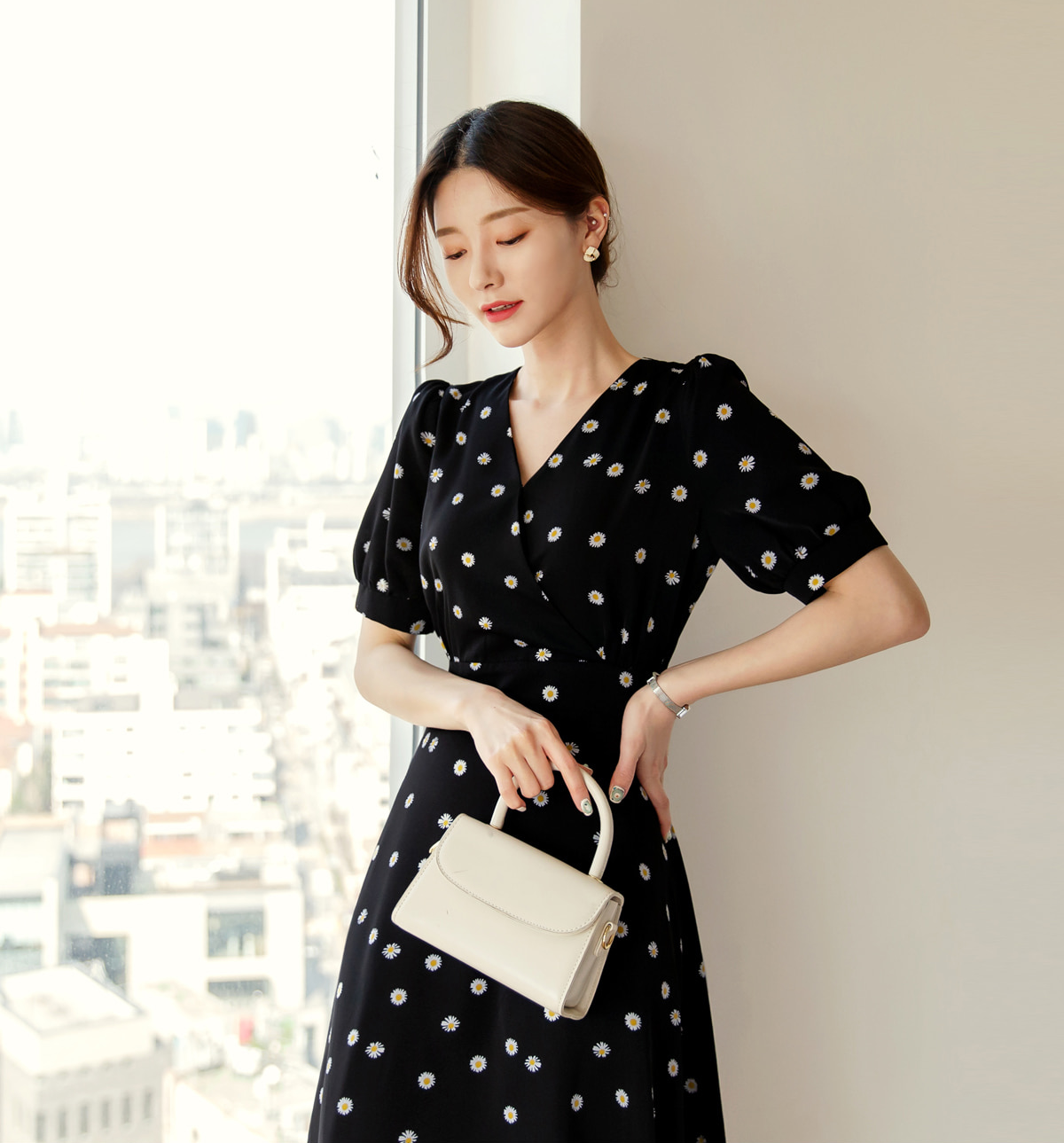 Romantic Floral Flare Dress with a Timeless Feminine Silhouette