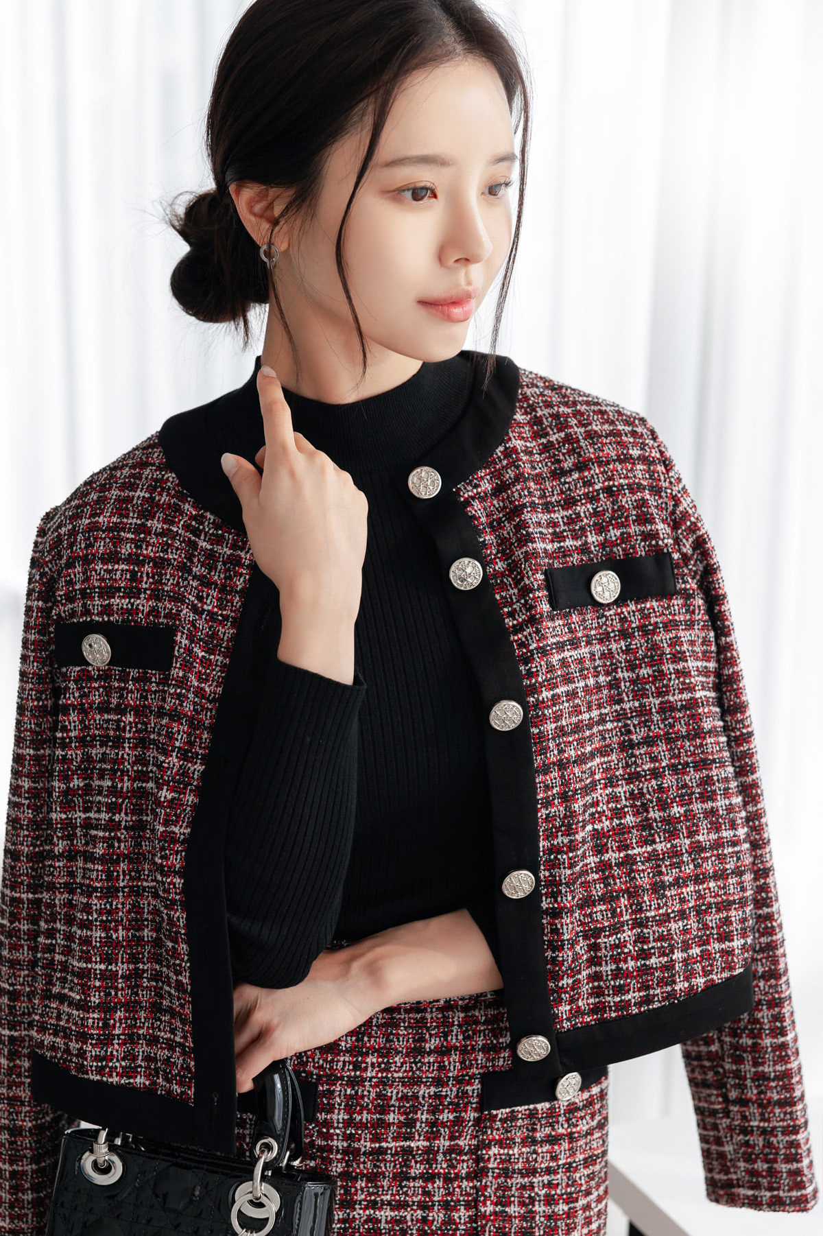 Elegant Tweed Cardigan Jacket for Sophisticated Styling