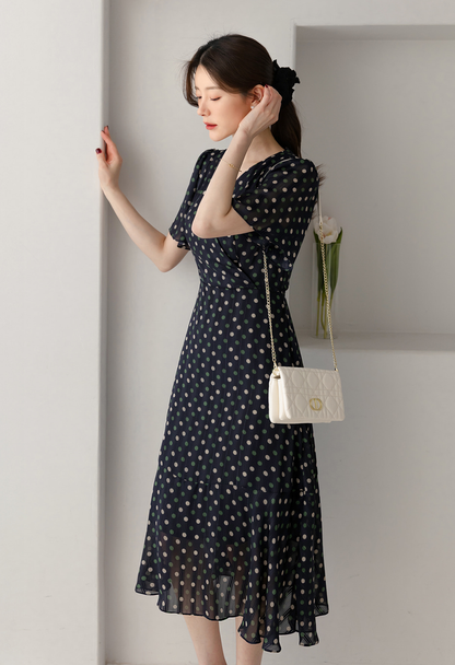 Romantic Polka Dot Flare Dress with a Graceful Feminine Silhouette