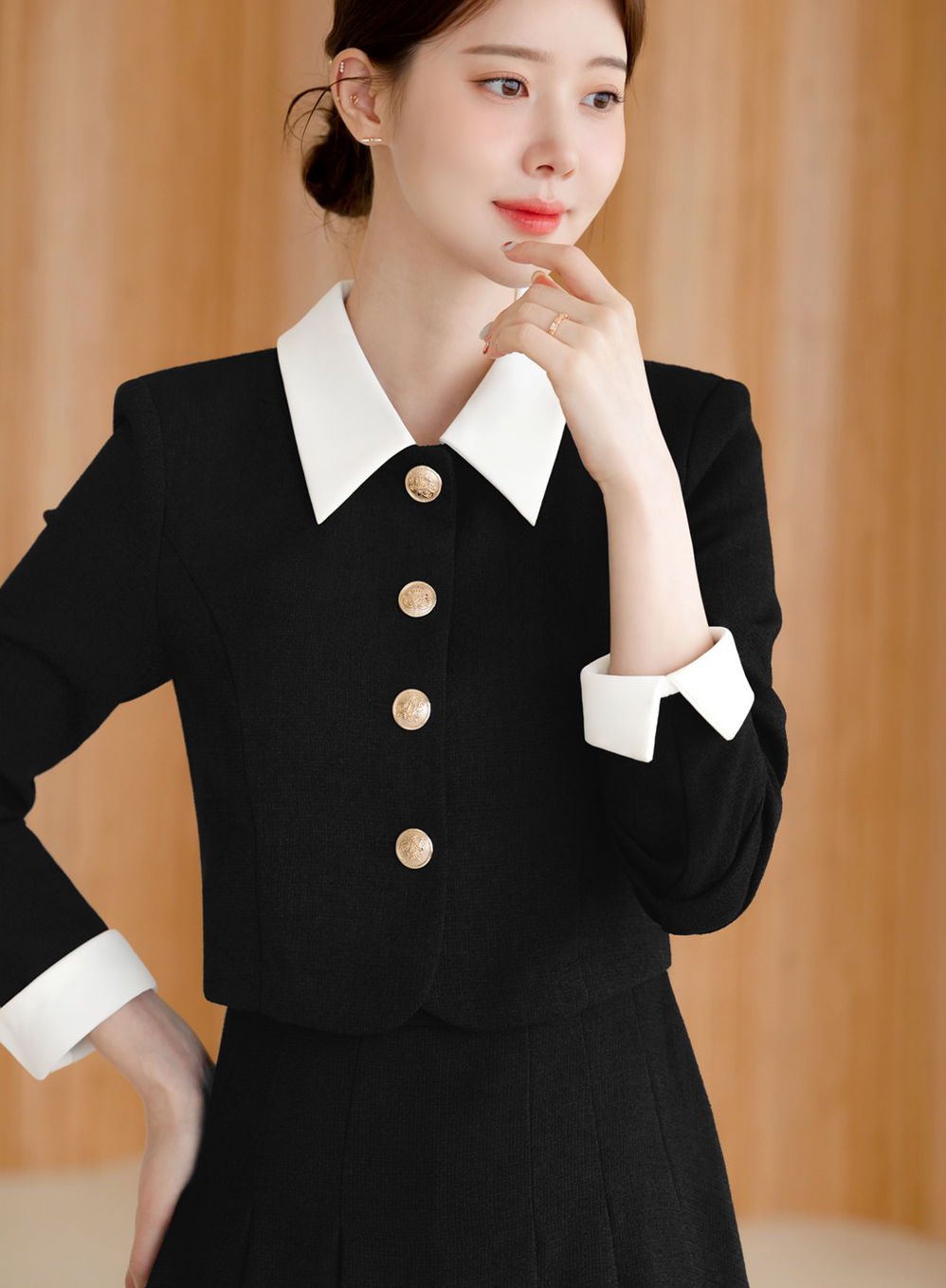 Layered Jacket‑Style Dress with Contrast Collar & Cuffs