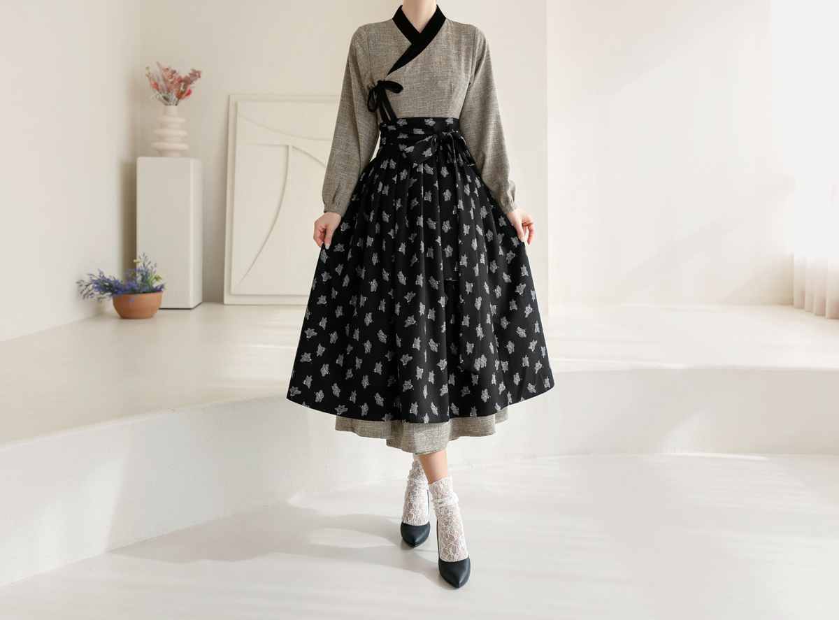 Patterned Black Modern Hanbok Wrap Skirt