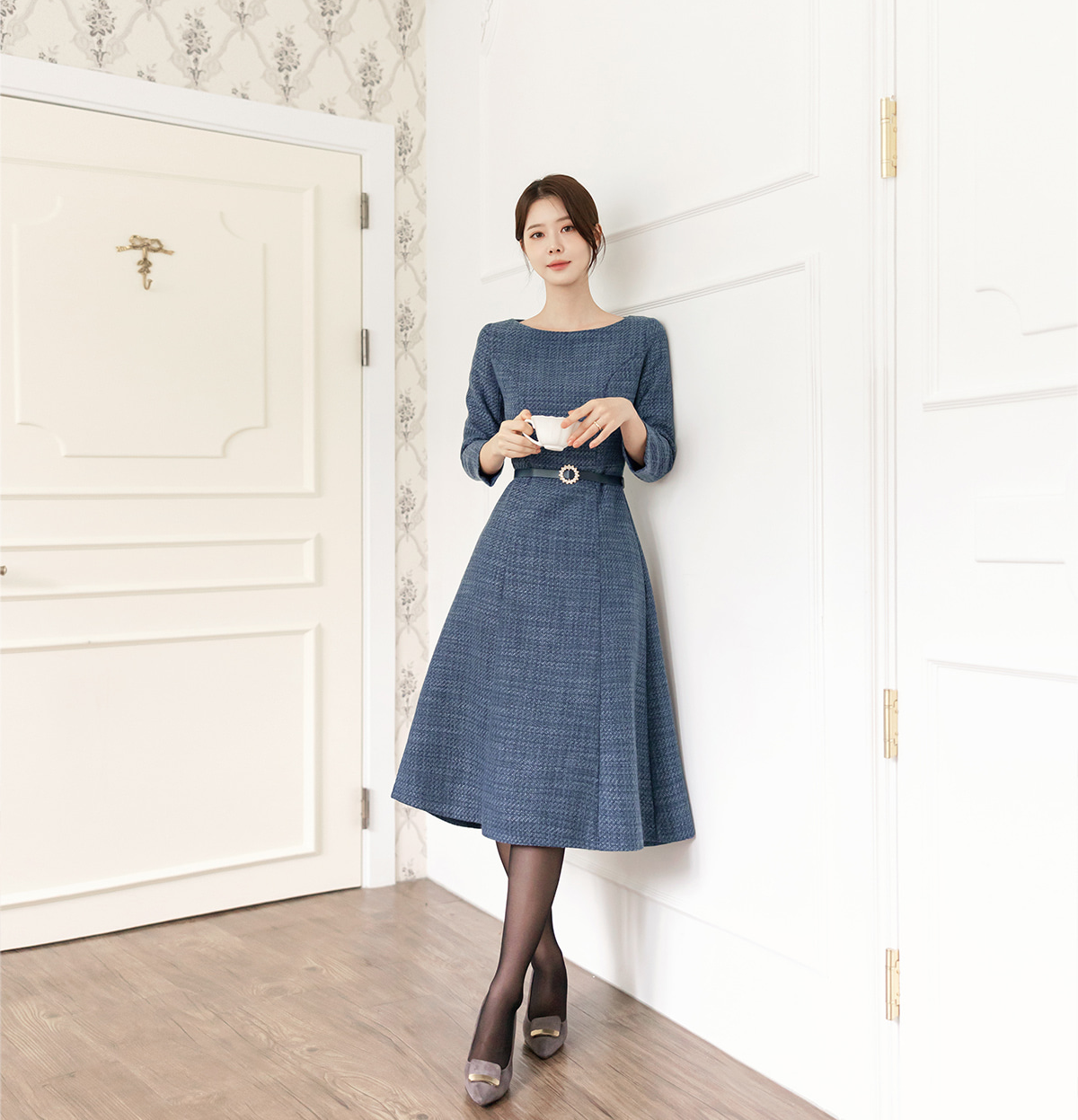 Feminine Boat Neck Blue Tweed Flare Dress with Belt