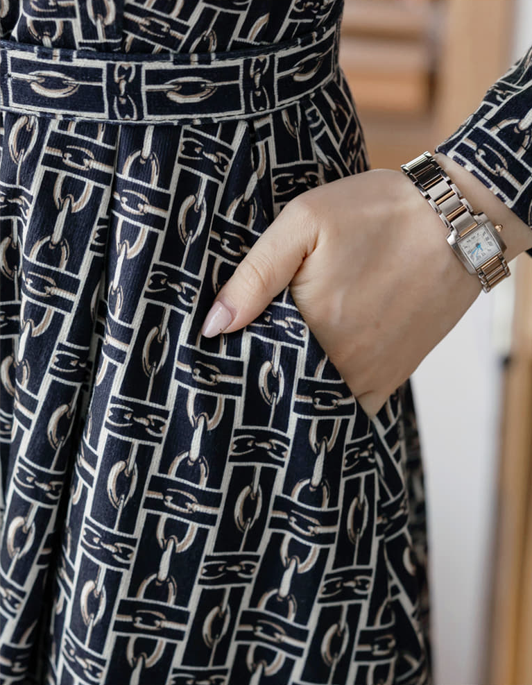 Elegant Chain Pattern Belted Flare Dress