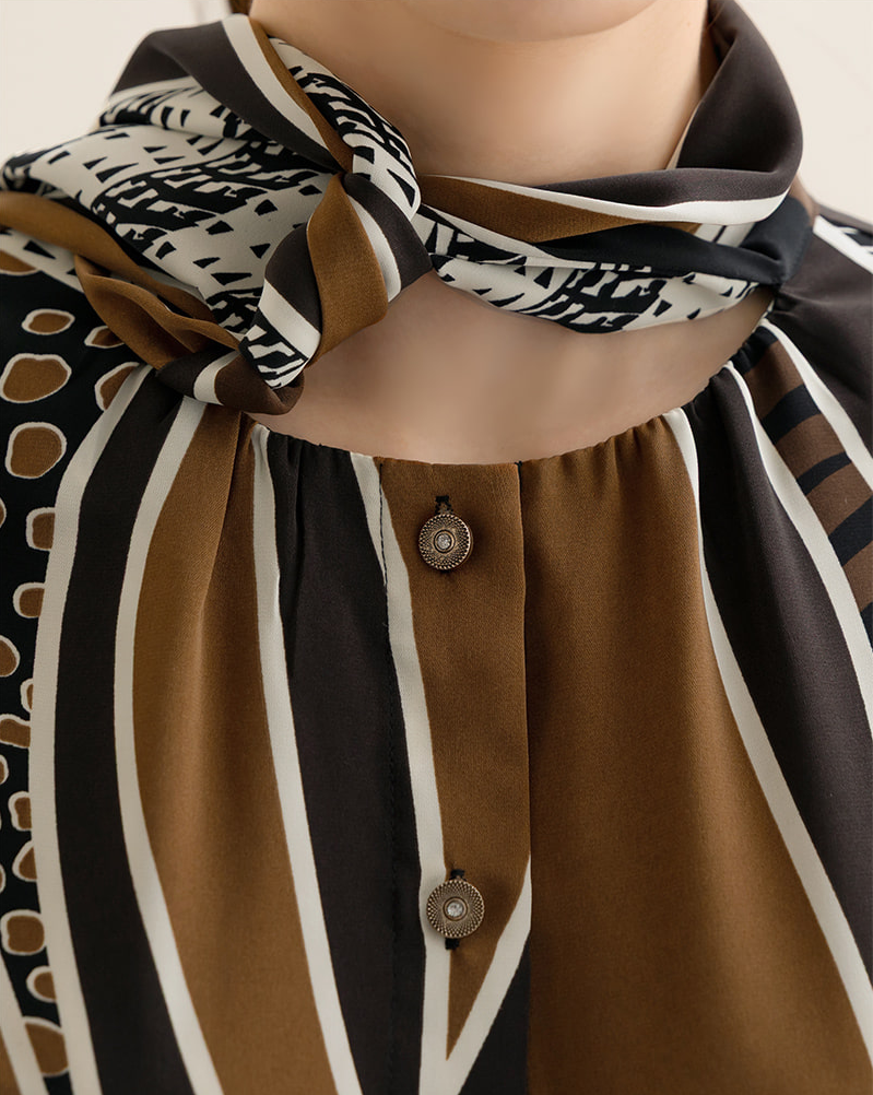 Refined Tie-Neck Blouse with an Artistic Print