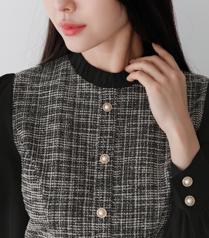 Frill Neck Tweed Body Blouse