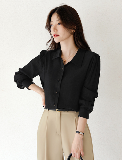 Refined Semi-Wide Trousers with a Comfort Waistband