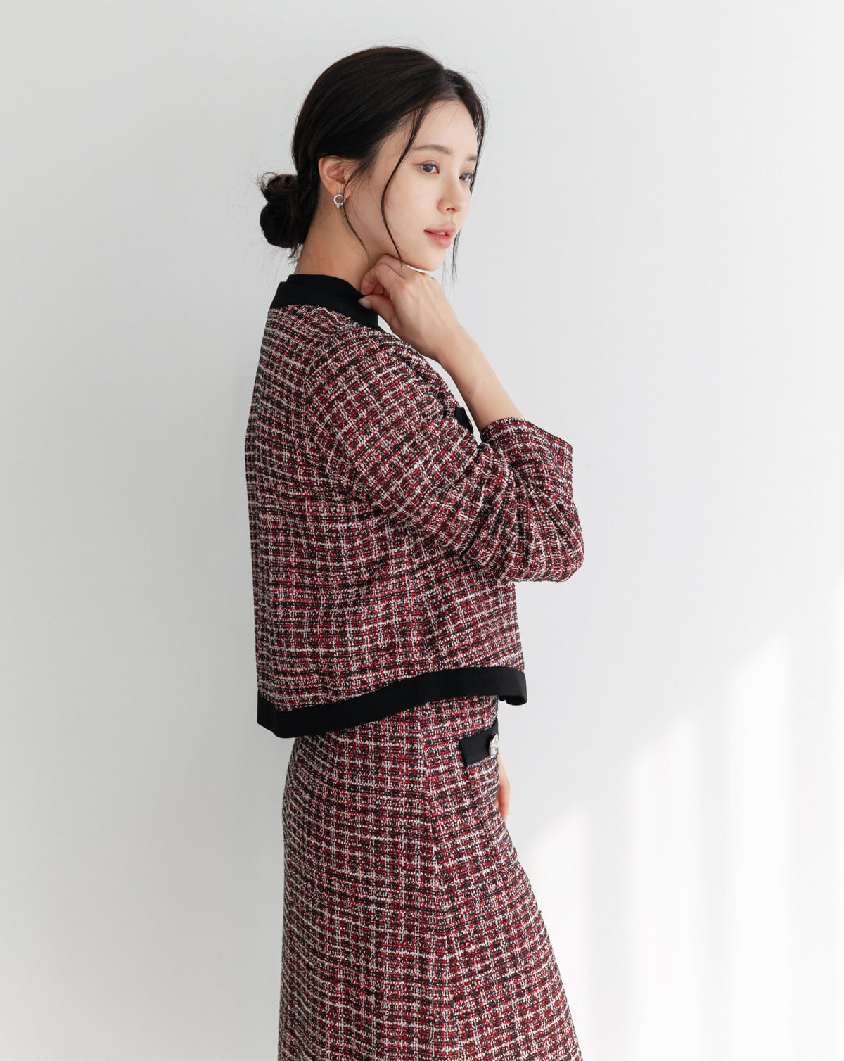 Elegant Tweed Skirt in Festive Wine Color