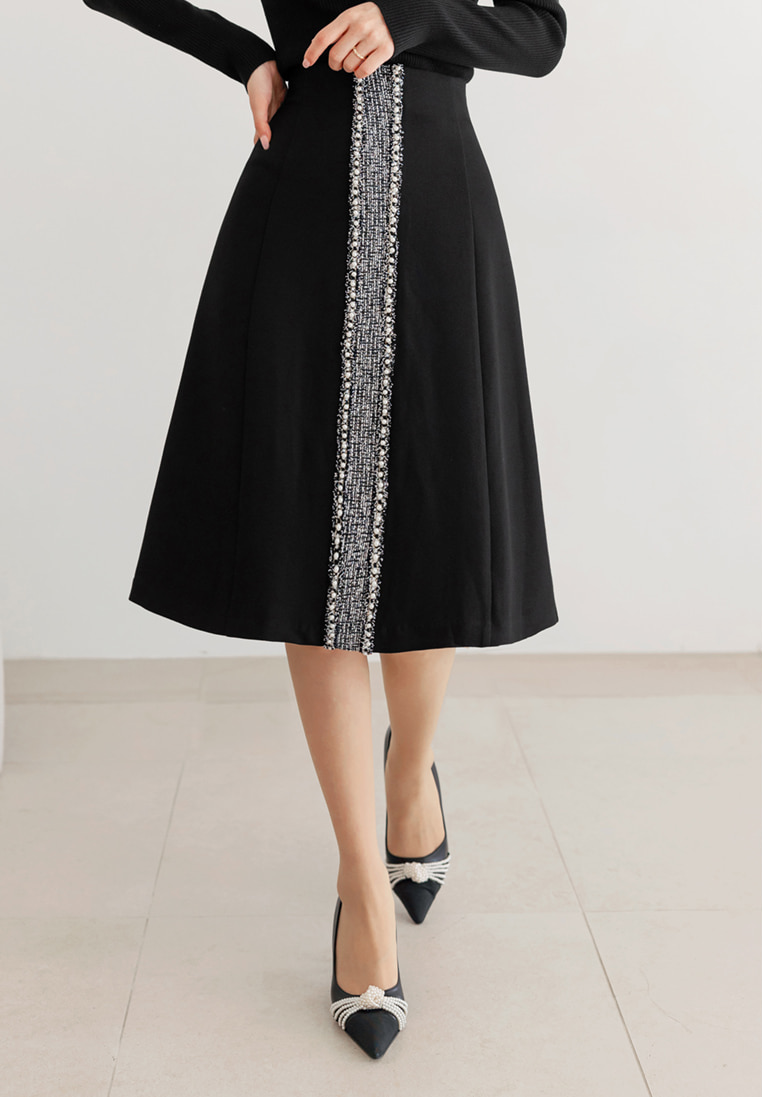 Unique Blend of Tweed Accents Semi-Flare Skirt