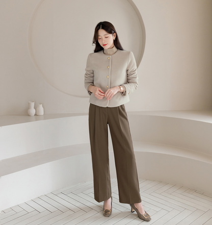 Refined Semi-Wide Trousers with a Comfort Waistband
