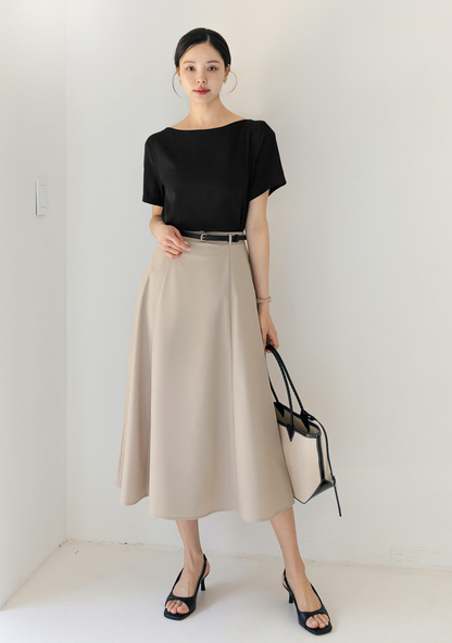 Elegant Boat Neck Blouse with an Effortlessly Refined Silhouette