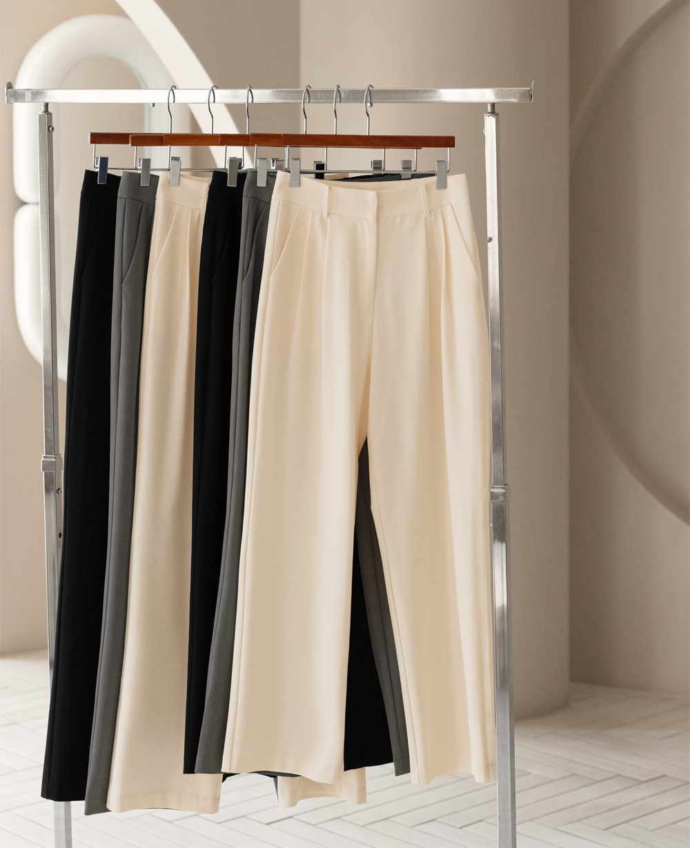 Tailored Semi-Wide Trousers with Elegant Pintuck Detail