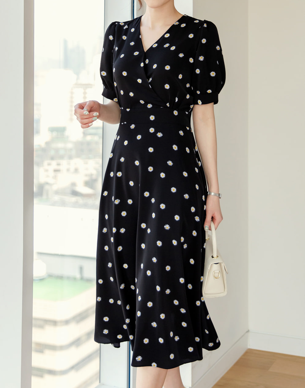 Romantic Floral Flare Dress with a Timeless Feminine Silhouette