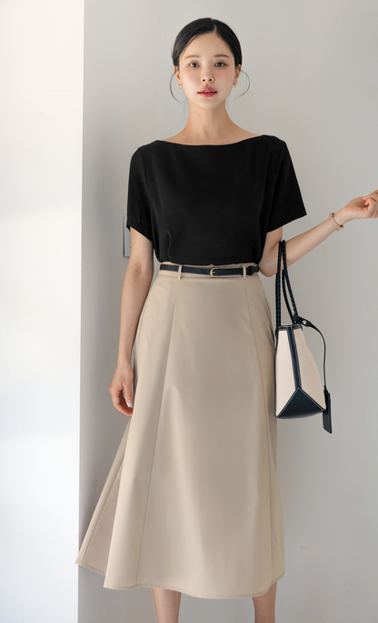 Elegant Boat Neck Blouse with an Effortlessly Refined Silhouette