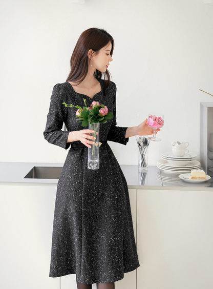 Elegant Heartneck Belted Flare Tweed Dress