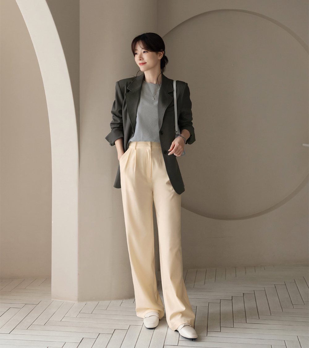 Tailored Semi-Wide Trousers with Elegant Pintuck Detail