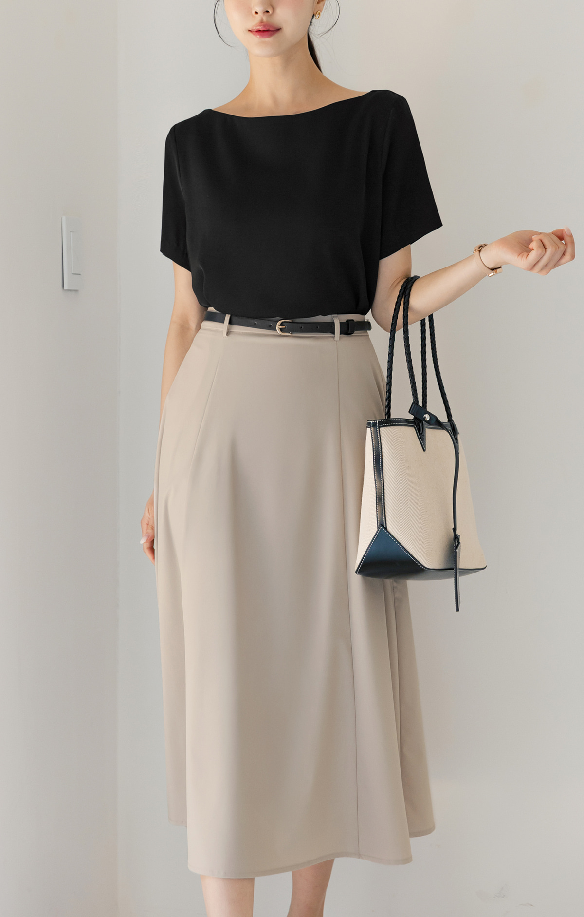 Elegant Boat Neck Blouse with an Effortlessly Refined Silhouette