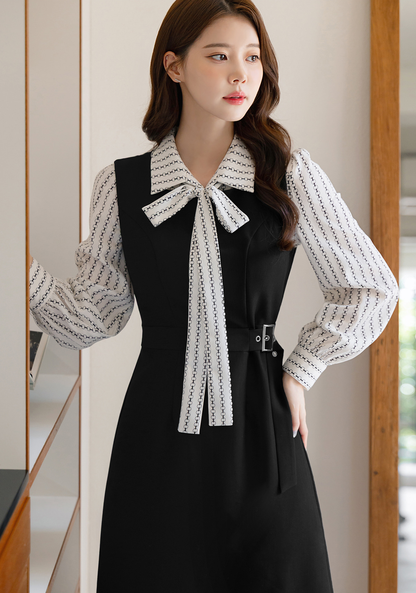 Square‑Neck Sleeveless A-Line Dress with Eyelet Buckle and Belted Waist