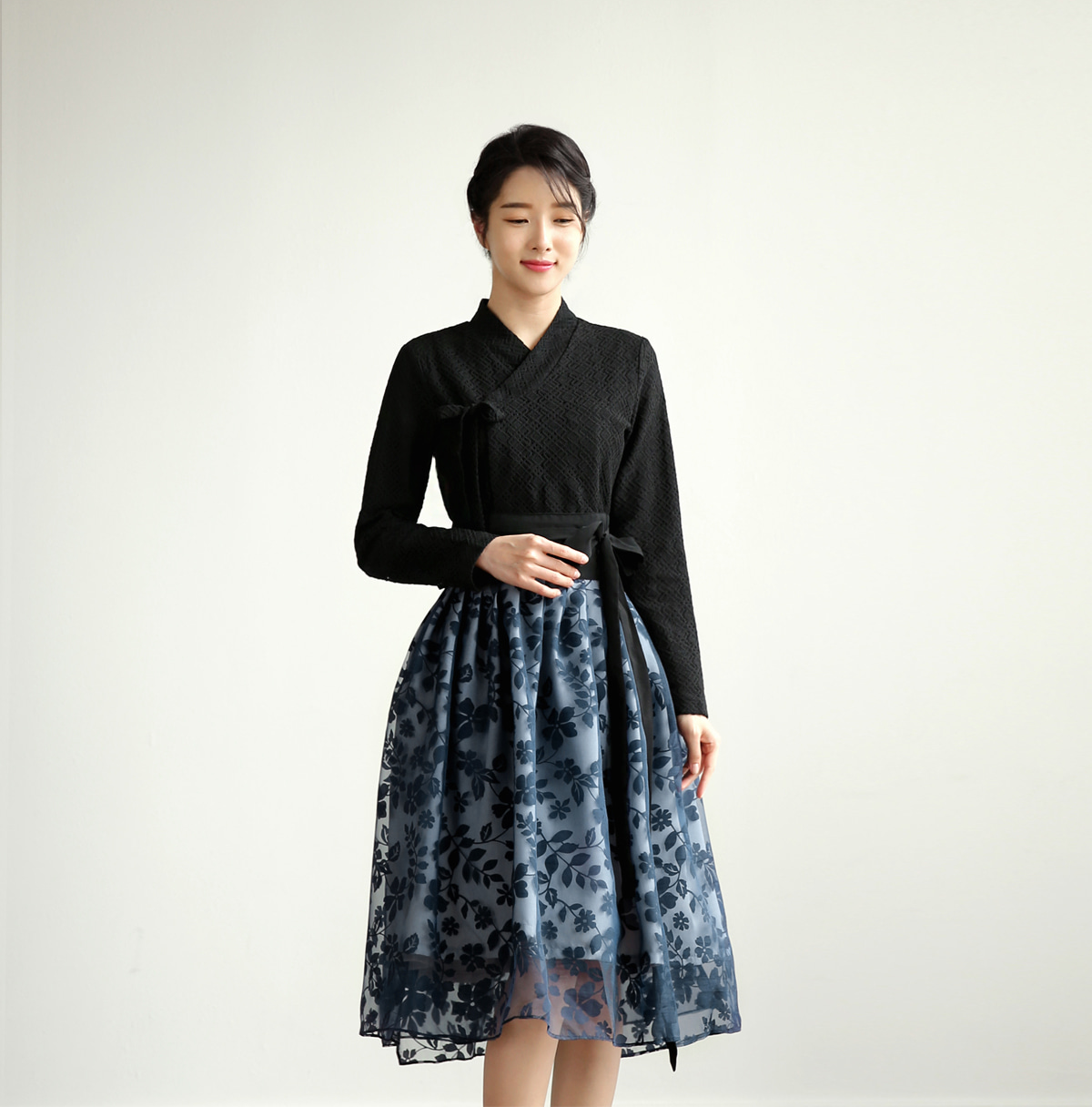 Punched Lace Modern Hanbok Blouse in Black