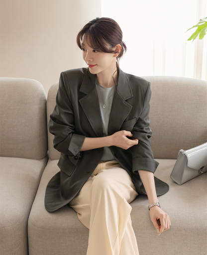 Tailored Semi-Wide Trousers with Elegant Pintuck Detail