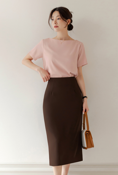 Elegant Boat Neck Blouse with an Effortlessly Refined Silhouette